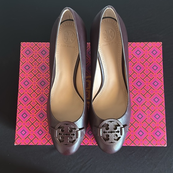 Tory Burch Miller wedges, maroon colored, size us 9, - Picture 4 of 6